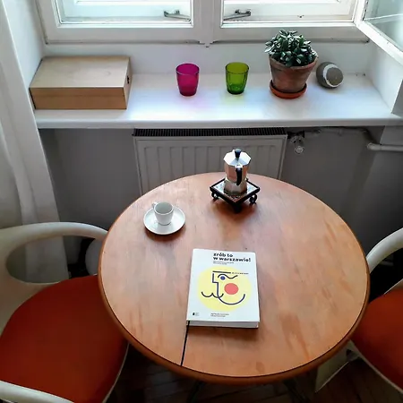 Metro Politechnika Διαμέρισμα *